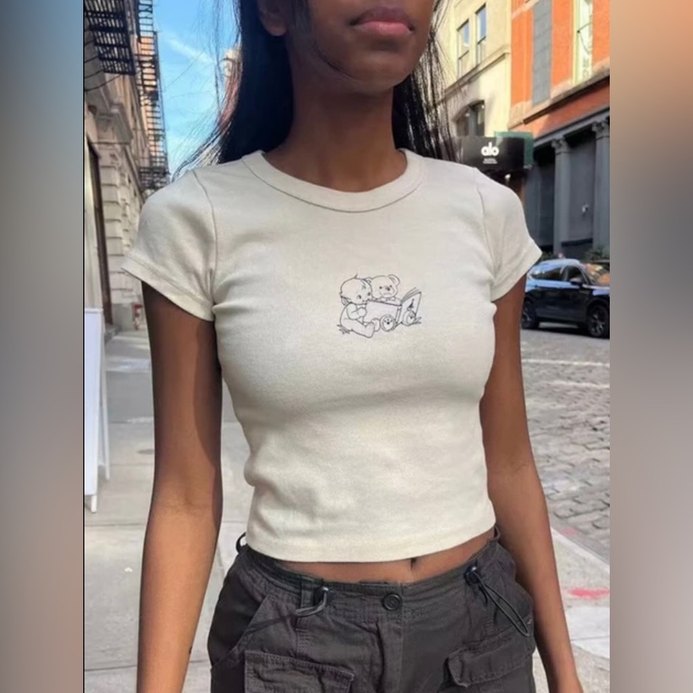 Brandy Melville Ashlyn Angel Baby Reading Top